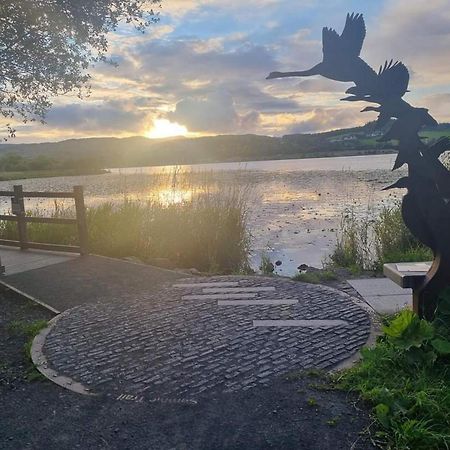 Luxury Family Beechwood Lodge With Hot Tub Lochwinnoch Exteriör bild